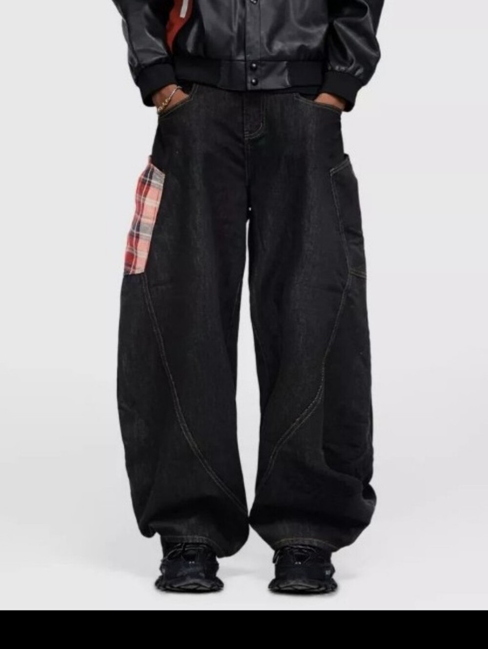 Urban Outfitters-Aelfric Eden Baggy Barrel Jeans